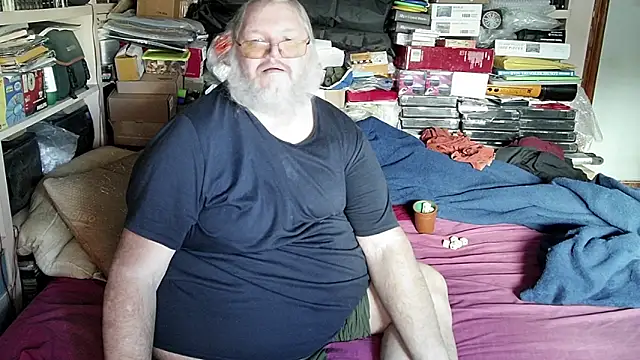 hadeszeuss2 online show from January 14, 2025, 2:32 pm