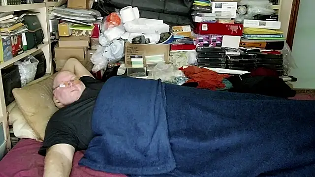 hadeszeuss2 online show from January 18, 2025, 6:10 pm