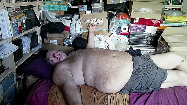 hadeszeuss2 online show from October 15, 2025, 2:06 pm