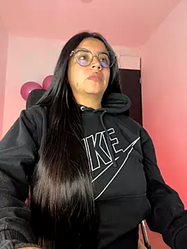 Devilsweet17 online show from November 14, 2025, 1:59 am