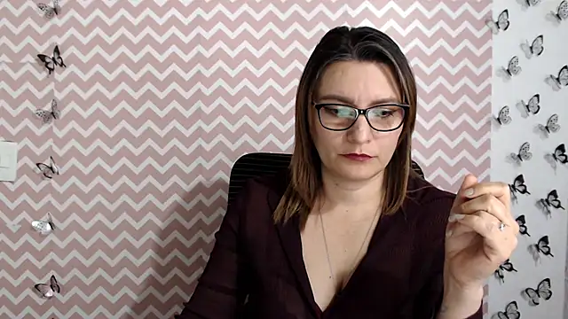 Amie Adams82  online show from January 31, 2025, 3:55 pm