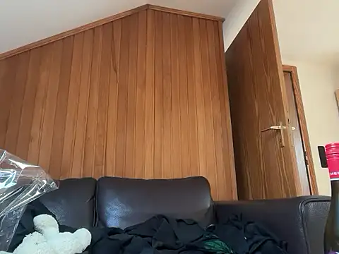 JeSuisUnTapin online show from September 21, 2025, 9:22 am