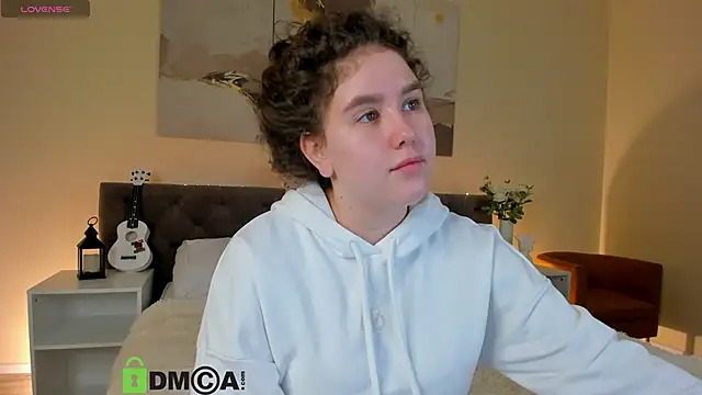 Ariella Sol online show from October 10, 2025, 1:04 am