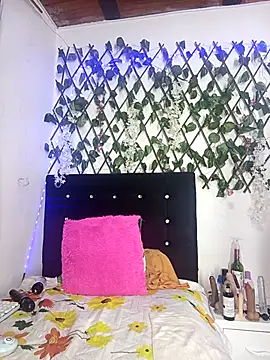 any mour online show from September 12, 2025, 11:04 pm