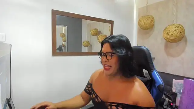 Margoth Montilla online show from February 13, 2025, 5:44 pm