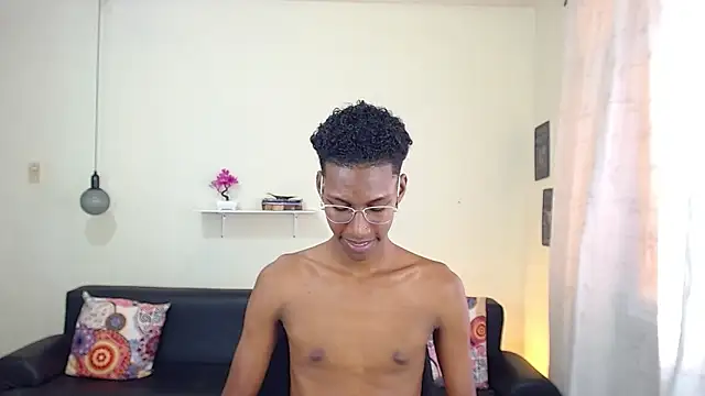 maiki18  online show from January 27, 2025, 4:43 pm