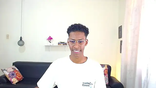 maiki18  online show from January 30, 2025, 7:48 pm