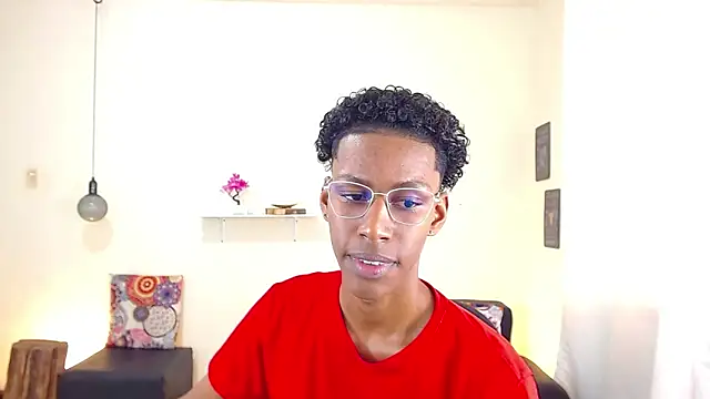 maiki18  online show from March 17, 2025, 7:58 pm