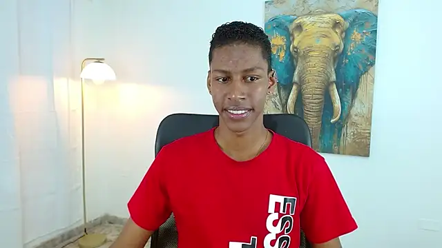 maiki18  online show from October 18, 2025, 1:56 pm