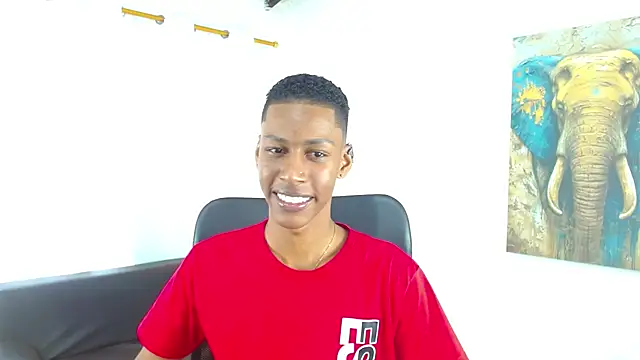 maiki18  online show from February 6, 2026, 8:34 pm