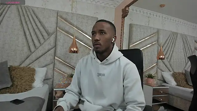 JamesParck online show from January 15, 2025, 11:10 am