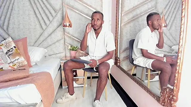 JamesParck online show from March 14, 2025, 6:07 pm