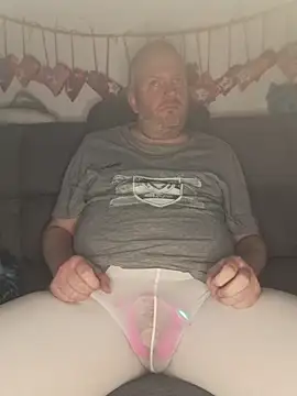 ShyBoy1982 online show from November 30, 2025, 1:09 am