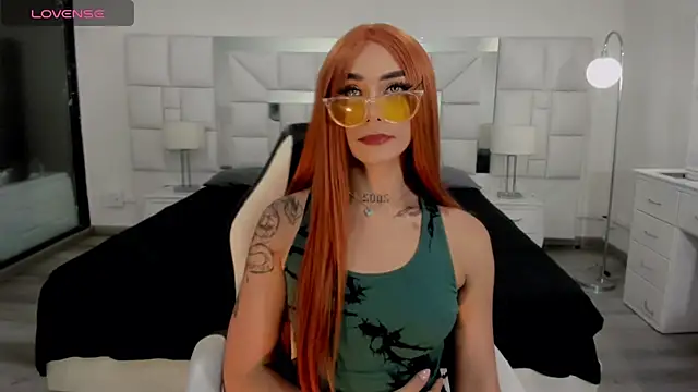 AdharaaMoon online show from November 10, 2025, 6:51 pm