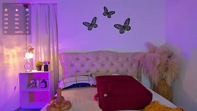 Snapshot of Sarahballiston_ chatting on October 15, 2025, 11:16 pm Sarahballiston online show from October 15, 2025, 11:16 pm