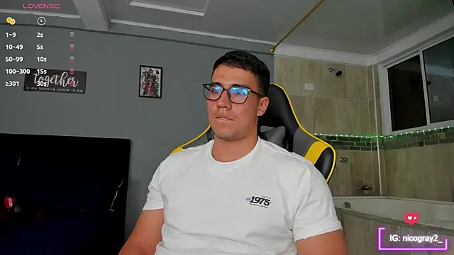 owengray2n online show from February 27, 2025, 2:10 am