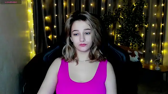 Sinty Noria online show from March 5, 2025, 1:10 am