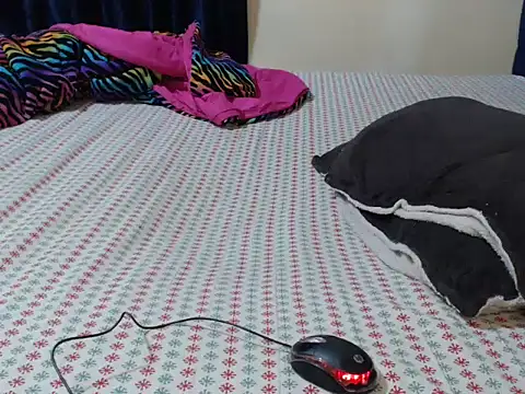 booty lolah  online show from March 15, 2025, 8:21 pm