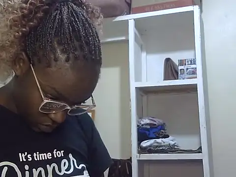 Sexy racy rebel  online show from November 20, 2025, 3:56 pm