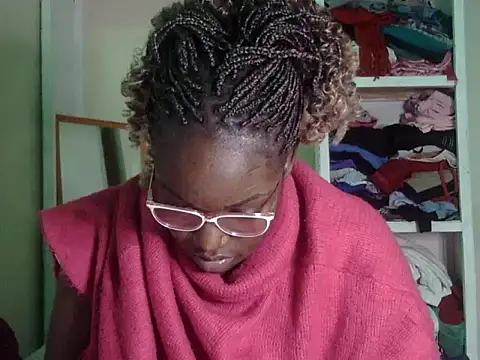 Sexy racy rebel  online show from November 30, 2025, 8:35 pm