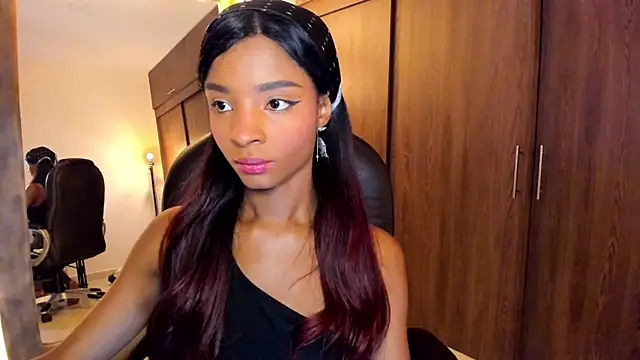 Snapshot of alikahouston4 chatting on September 12, 2025, 2:11 am alikahouston4 online show from September 12, 2025, 2:11 am