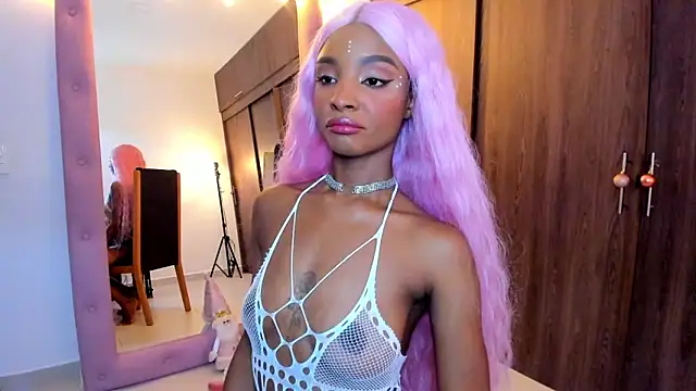 Snapshot of alikahouston4 chatting on December 22, 2025, 3:25 am alikahouston4 online show from December 22, 2025, 3:25 am