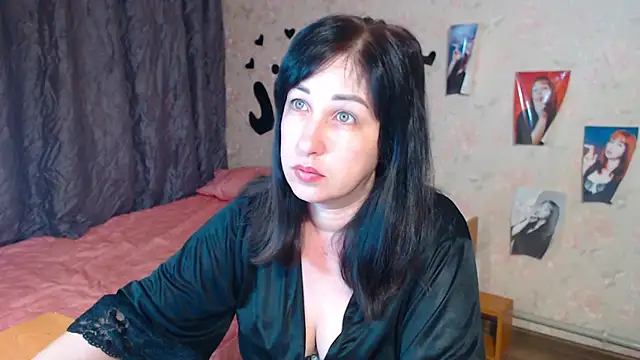 JillStevens online show from September 17, 2025, 11:28 pm