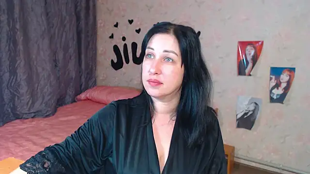 JillStevens online show from October 14, 2025, 3:18 am