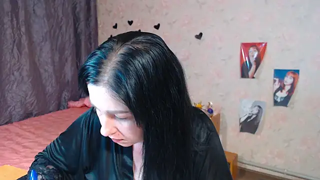 JillStevens online show from November 22, 2025, 4:33 am