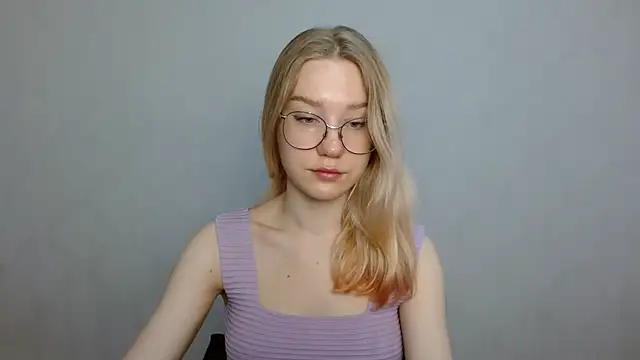 cindi hot online show from February 10, 2025, 8:20 am