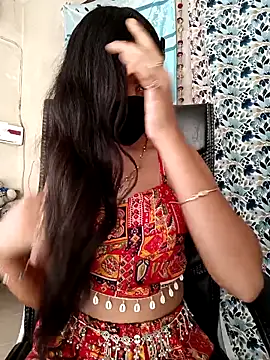 Snapshot of Parinaaz18 chatting on September 9, 2025, 2:00 am Parinaaz18 online show from September 9, 2025, 2:00 am