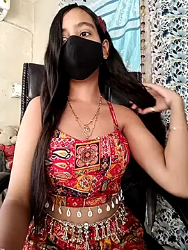 Snapshot of Parinaaz18 chatting on September 10, 2025, 1:49 am Parinaaz18 online show from September 10, 2025, 1:49 am