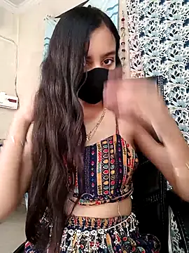 Snapshot of Parinaaz18 chatting on September 19, 2025, 2:02 am Parinaaz18 online show from September 19, 2025, 2:02 am