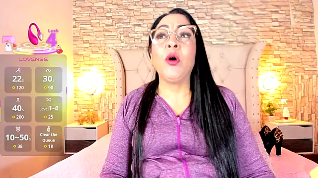 Gina Myers online show from September 21, 2025, 12:29 pm