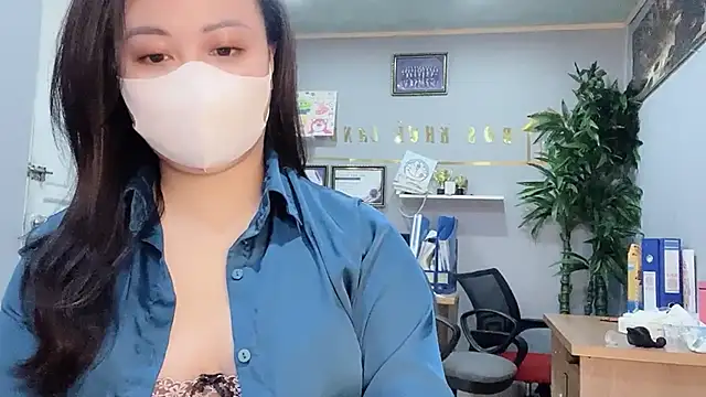 Bamboo Swetie online show from January 15, 2025, 4:36 am