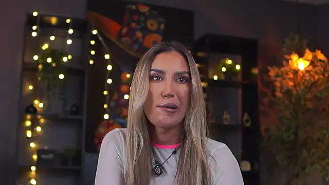 Evelyn Evyyy online show from January 17, 2026, 7:17 pm