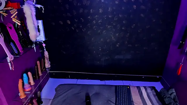 Alexa Slave online show from September 13, 2025, 7:13 pm