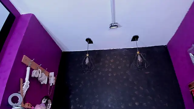 Alexa Slave online show from October 21, 2025, 7:25 pm