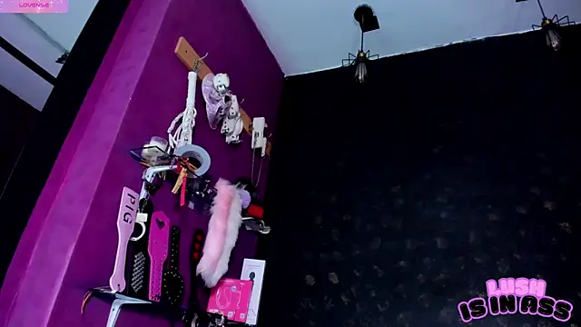 Alexa Slave online show from April 11, 2026, 7:07 pm