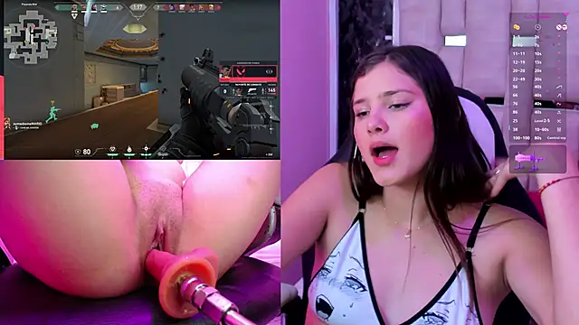 Trianna   online show from January 9, 2025, 4:49 pm