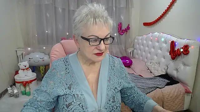 KayleSmoll online show from March 14, 2025, 10:38 pm