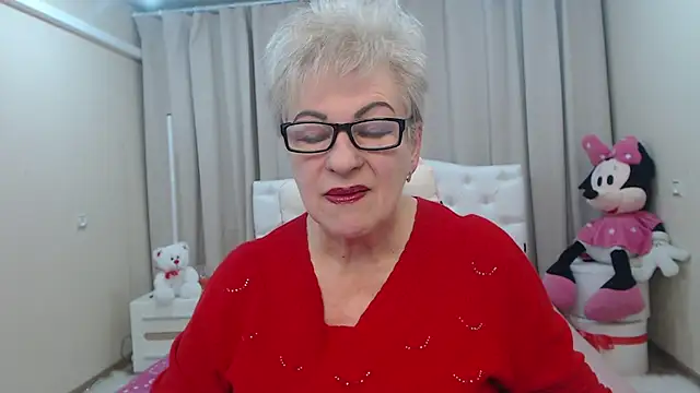 KayleSmoll online show from February 24, 2026, 7:45 pm