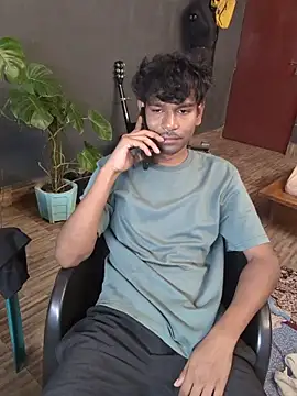 richardjames95 online show from October 13, 2025, 8:31 pm