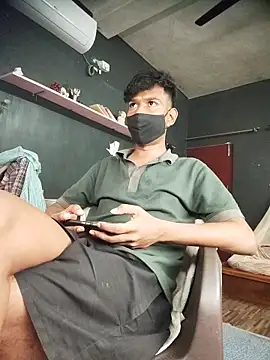 richardjames95 online show from February 4, 2026, 10:32 am