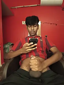 Snapshot of richardjames95 chatting on July 23, 2026, 8:45 am richardjames95 online show from July 23, 2026, 8:45 am