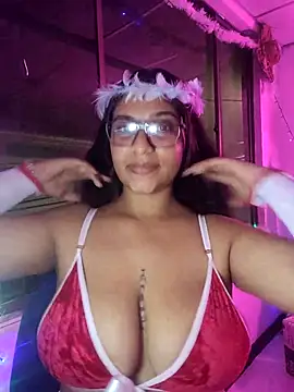 Sofythom1 online show from December 31, 2024, 6:37 am