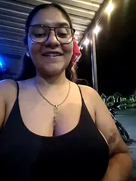 Sofythom1 online show from February 5, 2025, 4:06 am