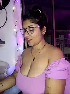 Sofythom1 online show from February 27, 2025, 11:37 pm