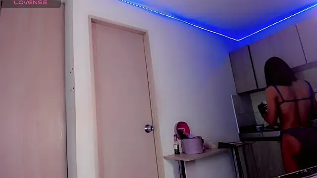 Anthonela Mazaro online show from February 7, 2025, 12:31 am