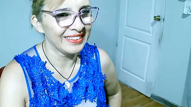 leona- online show from February 15, 2025, 11:25 pm